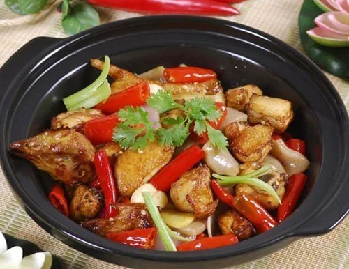 砂锅鸡块